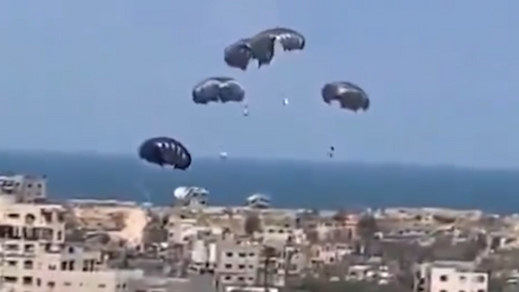 Ayuda humanitaria lanzada sobre Gaza
