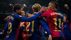 El Barça golea al Madrid en el Bernabéu y pone en duda a Mbappé (0-4)