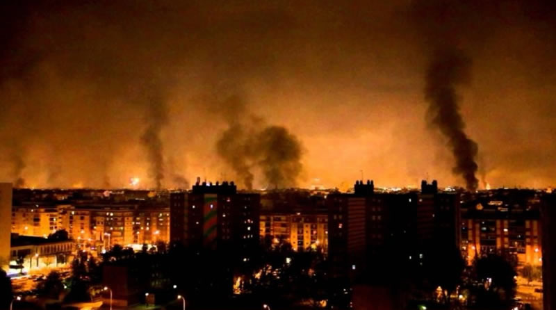 Las imágenes más impactantes de una Barcelona en llamas tras una tercera jornada de disturbios