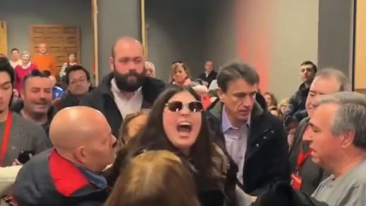 Belén Navarro, expulsada