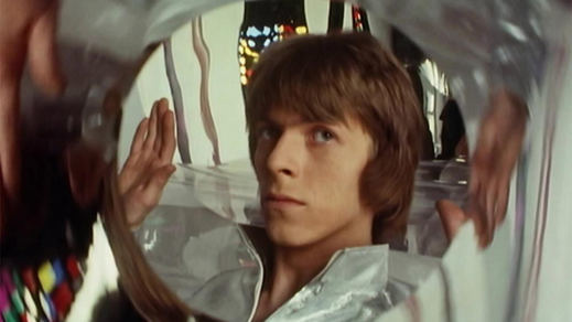 David Bowie en el primer videclip de 'Sapce Oddity'