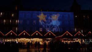 CaixaBank transforma la Plaza Mayor de Madrid en un espectáculo de luz esta Navidad