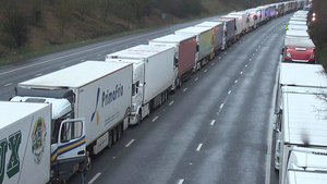 Francia reabre sus fronteras con Reino Unido tras las retenciones kilométricas de camiones
