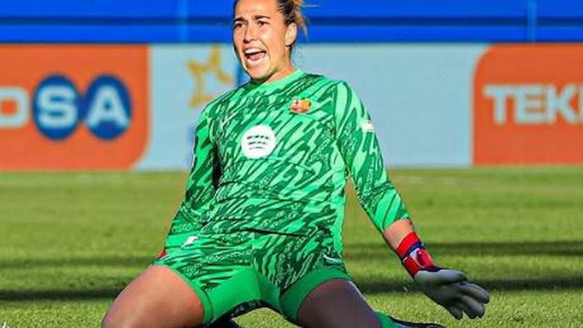 Cata Coll, guardameta de la Selección española