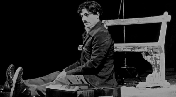 Tierno y evocador Óscar Redondo en 'Chaplin XXL'