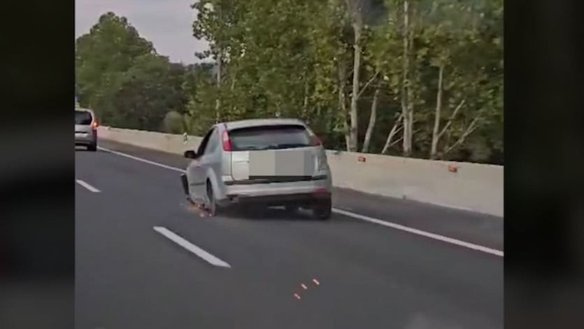 Coche sin ruedas