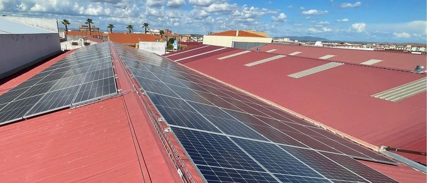 Iberdrola pone en marcha en Villanueva de la Serena su primera Comunidad Solar en Badajoz