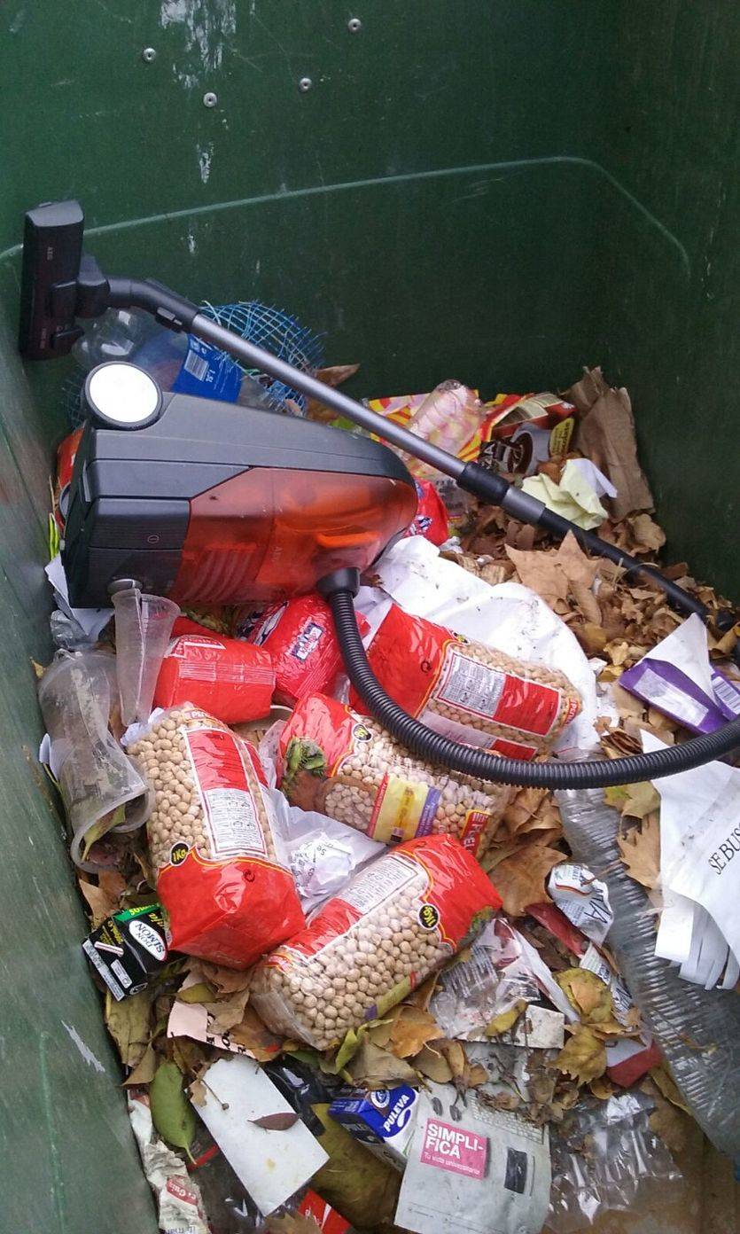 Indignación en el Banco de Alimentos de Ciudad Real: dieron comida que acabó en la basura