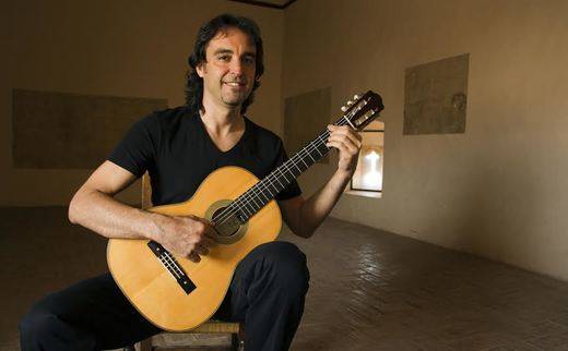 Toni Cotolí nos sumerge en los mejores y más mediterráneos 'Aromas de Guitarra'