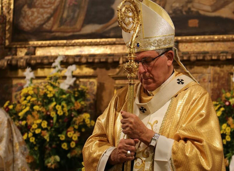 Los médicos detectan una úlcera al arzobispo de Toledo que ha sido tratada con una endoscopia