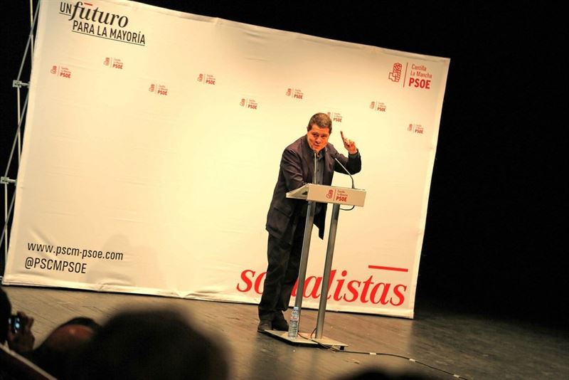 García- Page llama a la participación 'para no aguantar más mentiras'
