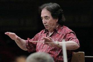 Enrique García Asensio, director de orquesta: 'La música tiene que vivirse en directo... Todo lo demás son engañifas'