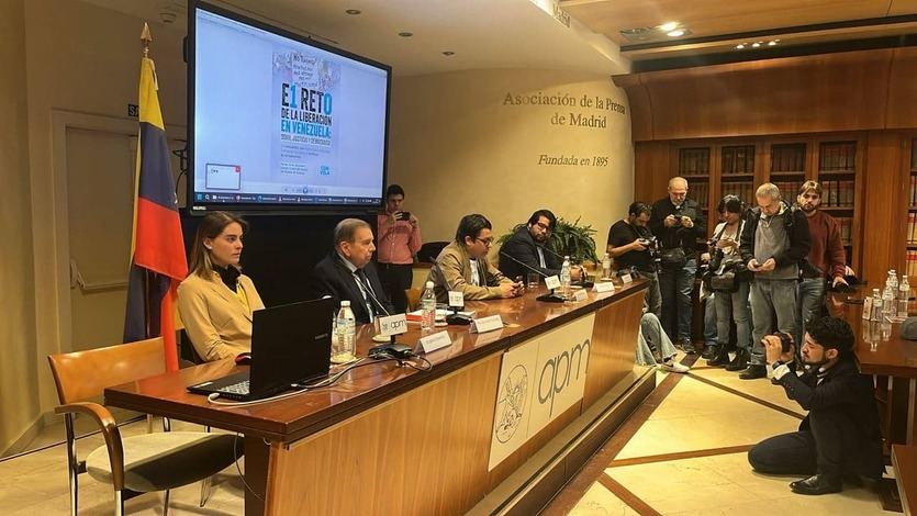 Edmundo González, opositor venezolano en la sede de la Asociación de la Prensa de Madrid