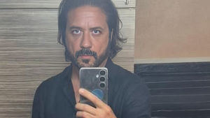 Enrique Arce confiesa que le han ofrecido hacer de Mazón para una peli sobre la DANA