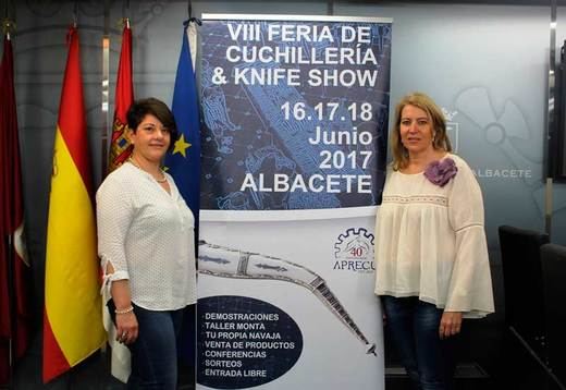 El claustro de La Asunción de Albacete acoge hasta el domingo la VIII Feria de la Cuchillería Artesanal