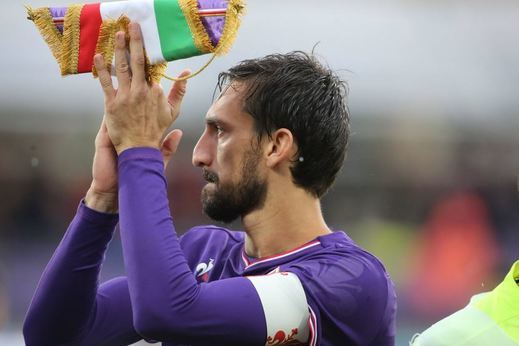El fútbol, de luto por la muerte del capitán de la Fiorentina, Davide Astori