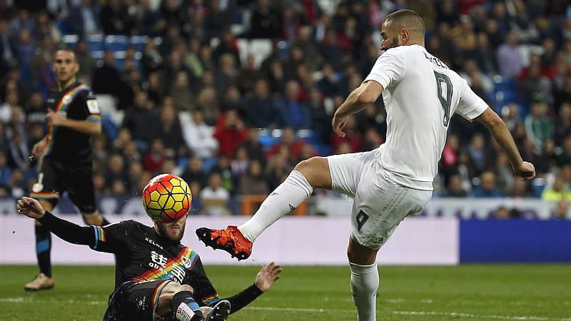Histórica goleada 10-2 del Real Madrid a un Rayo del que abusó con 9 jugadores sobre el campo