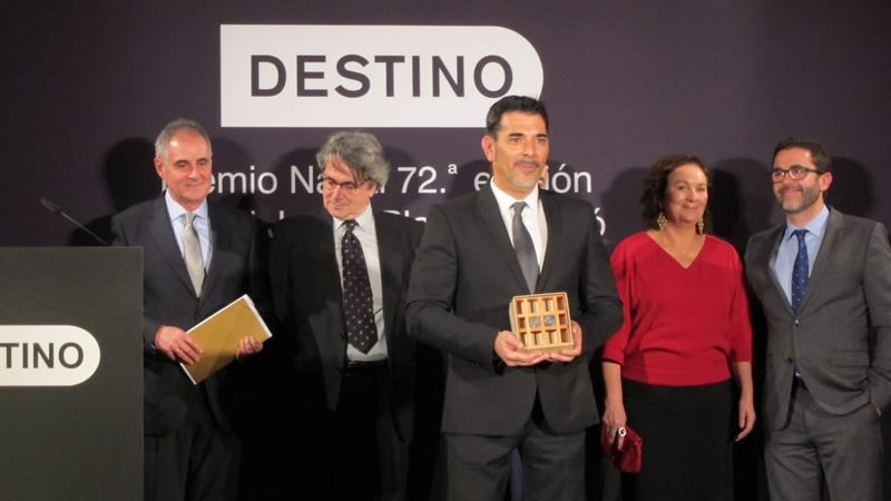 Víctor del Árbol, ganador del Premio Nadal con la novela 'La víspera de casi todo'