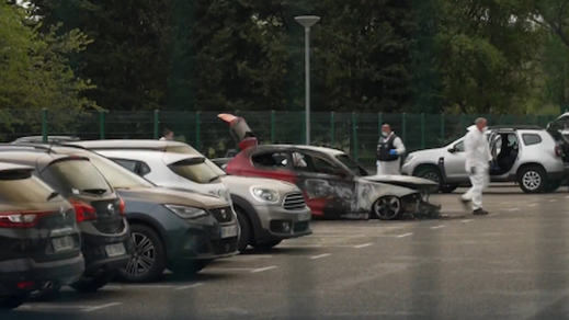 Coche quemado en Francia