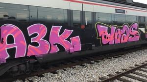 El vandalismo grafitero en los trenes de Renfe genera un coste a la ciudadanía de más de 25 millones de euros