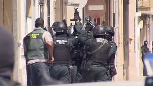 El supuesto autor de los disparos en Alfafar (Valencia), en paradero desconocido tras registrar la vivienda donde se escondía