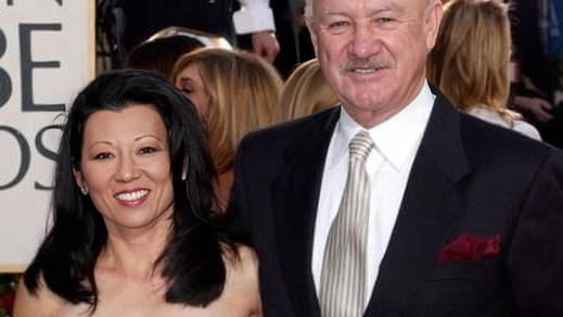 Gene Hackman y su mujer Betsy Arakawa en una Gala de los Globos de Oro en 2013