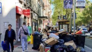 Los trabajadores del servicio de recogida de basuras de Madrid votan el preacuerdo con el Ayuntamiento
