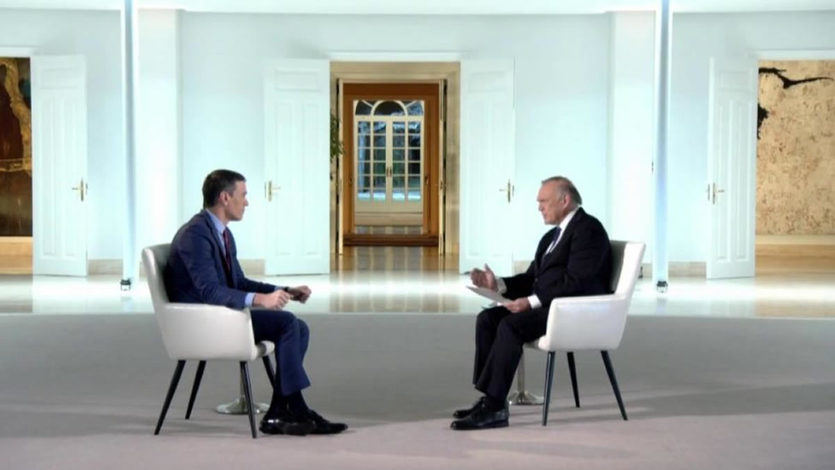 El presidente del Gobierno, Pedro Sánchez, en su entrevista con Pedro Piqueras