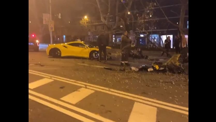 Ferrari destrozado en Madrid