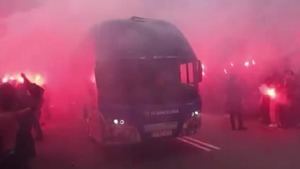 Cachondeo con los aficionados del Barça: apedrearon el autobús de su equipo por error