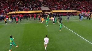 La final de la Copa África, con polémica sin precedentes: Senegal se marchó del campo