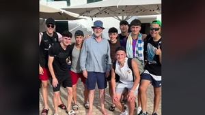 Un encuentro de Rajoy con unos jóvenes en Menorca se hace viral