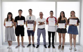 Ana Álvarez (Málaga), José Sanabria (Cádiz), Ezequiel Herrera (Cádiz), Francisco Rincón (Director de Expasión de TRAMAS), Eduardo Arenas (Sevilla), Irene Lozano (Sevilla) y Alexandra B.Ramage (Sevilla)
