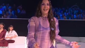 Nueva polémica con Inés Hernand: llama en directo a votar porque "sobran gilipollas"