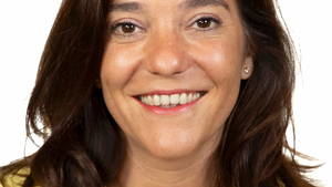 Dos ex concejalas socialistas denuncian a la alcaldesa de A Coruña y esta responde que es un "ajuste de cuentas"