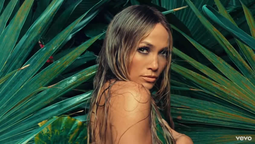 Jennifer López vuelve al erotismo-pop con su nuevo videoclip 'Ni tú ni yo'