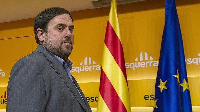 Junqueras pide a Colau que se 'moje' con la hoja de ruta soberanista si quiere su apoyo en Barcelona