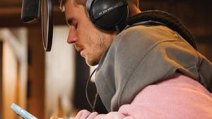 Justin Bieber sorprende a todos con 'Swag', su nuevo disco tras más de 3 años de silencio