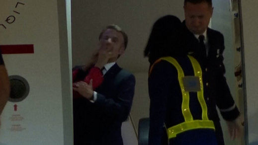 Momento en el que se puede ver el manotazo