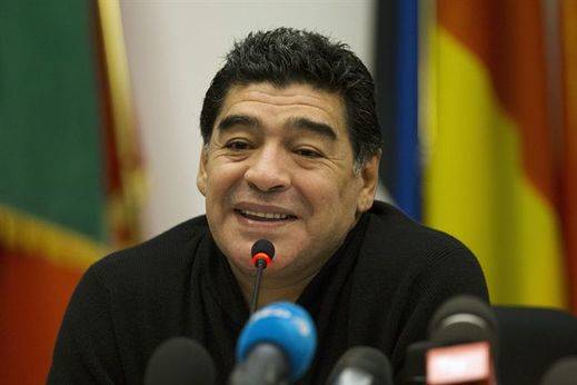 Ya es oficial: el eterno 'antififo' Maradona anuncia que será candidato a la presidencia de la FIFA