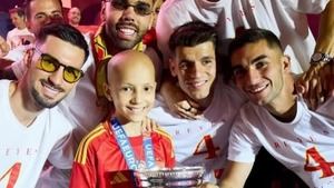 Fallece a los 13 años la niña con cáncer que festejó con la Selección la Eurocopa