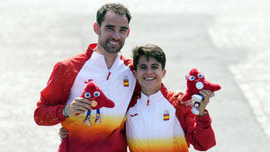 Oro para España en relevo mixto de marcha con unos enormes María Pérez y Álvaro Martín