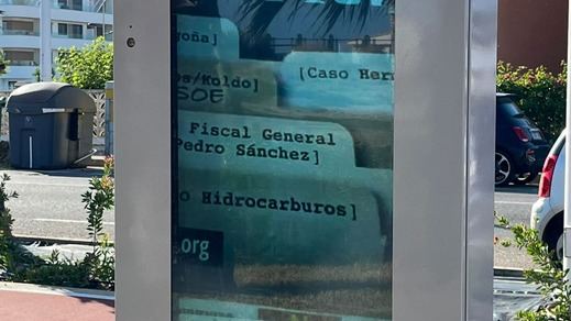 Mensajes contra Pedro Sánchez, su mujer, el 'caso Koldo', etc. en unos paneles publicitarios del Ayuntamiento de Castellón