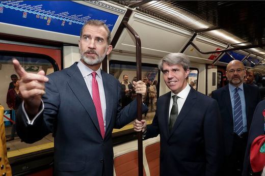 Los mejores memes del viaje en metro del rey Felipe VI