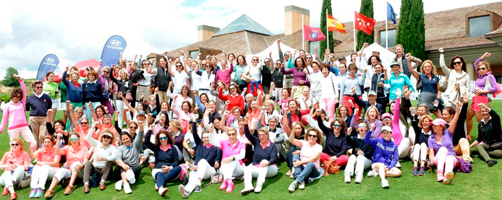 El Día Internacional de la mujer golfista refuerza el golf femenino en España