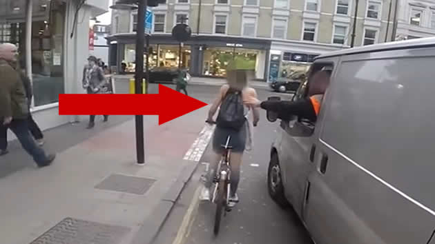 El vídeo viral de la mujer en bicicleta que se venga de su acosador sería falso