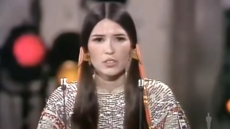 Histórica disculpa de la Academia de Hollywood ante la nativa americana abucheada en los Oscars de 1973