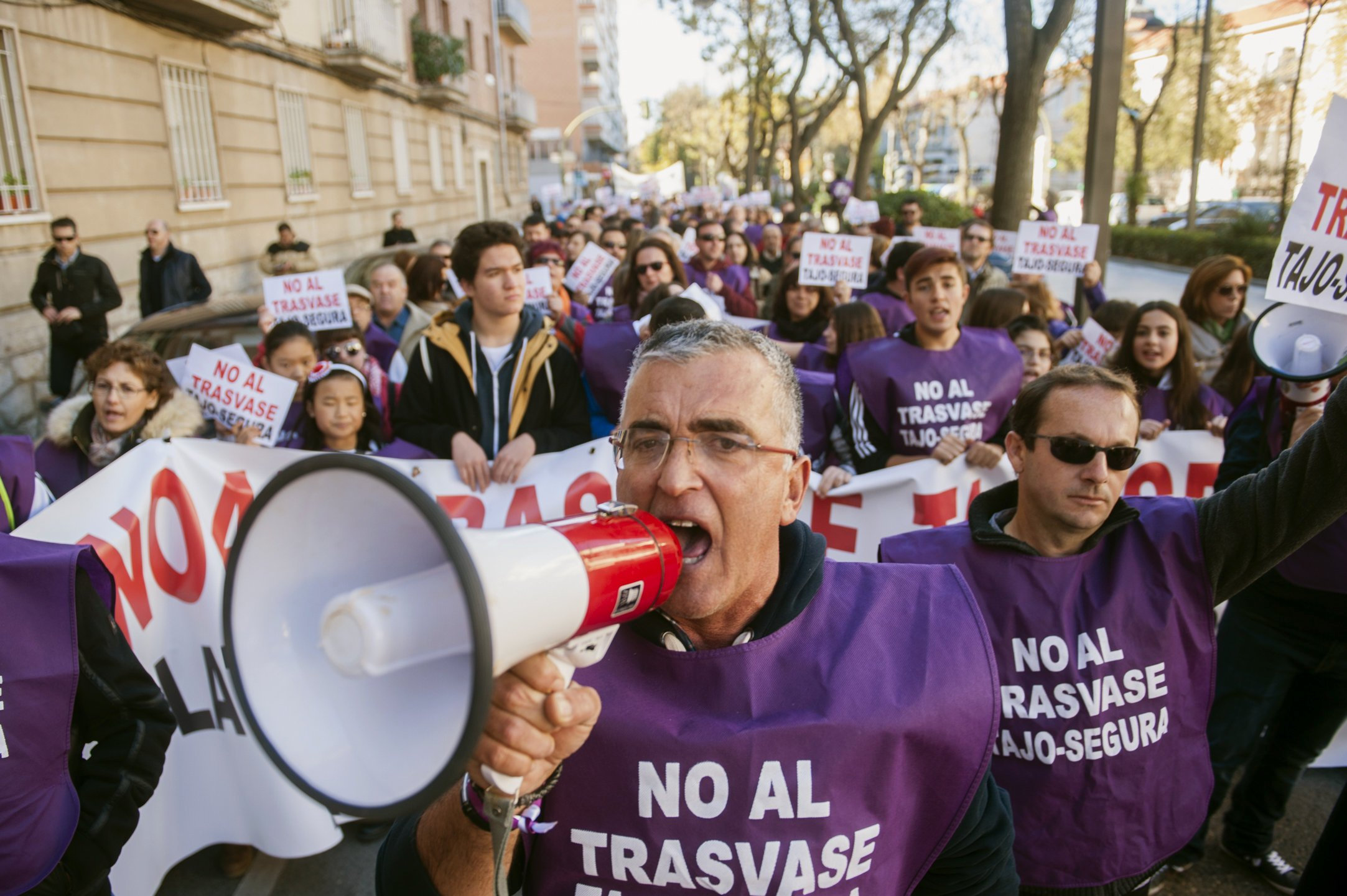 "No al Trasvase Tajo-Segura" en una multitudinaria manifestación en Guadalajara