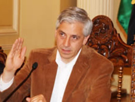 Gobierno sube precio de los carburantes y sector de transporte decreta paro nacional