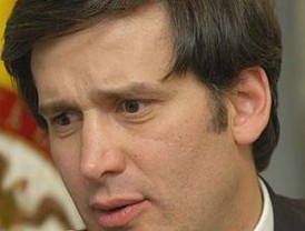 José Obdulio acusado de ordenar “chuzadas”